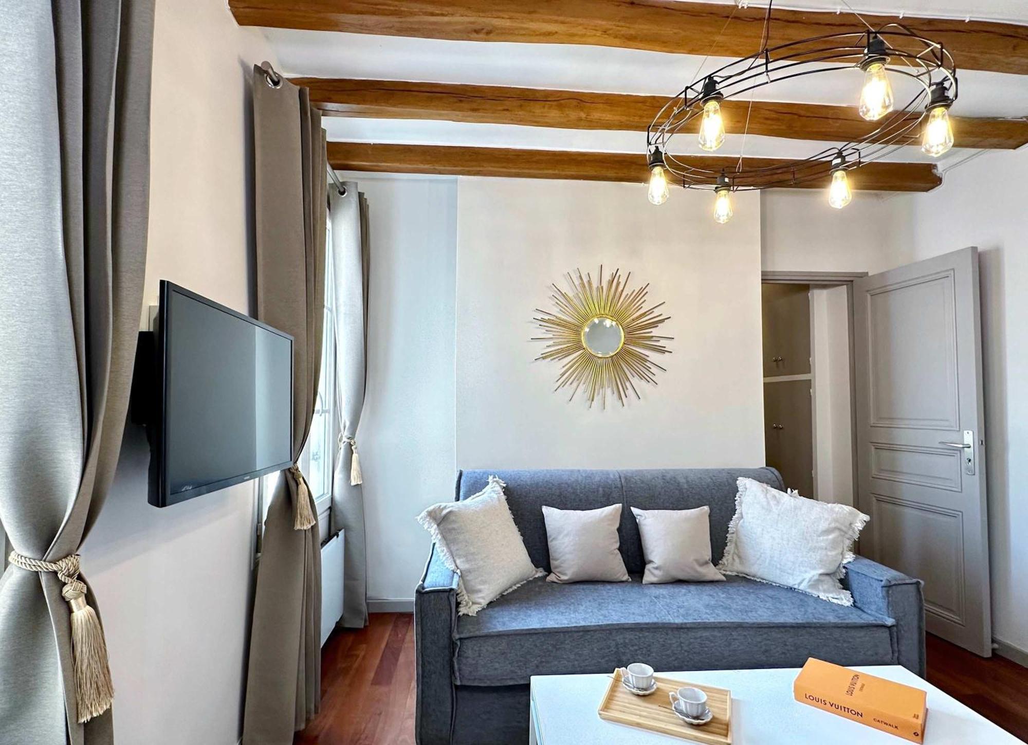Eiffel Tower Gem Stylish & Unique Appartement